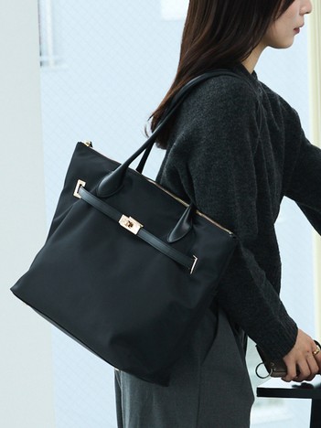 【kariさんコラボ】多機能BELTEDナイロントート/A4/通勤/16インチPC対応