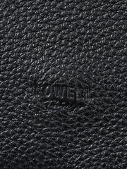 MATERIAL