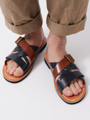 【販売店舗限定】マルチクロスサンダル