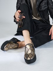 大人カジュアル