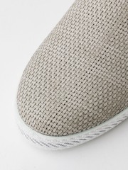 MATERIAL