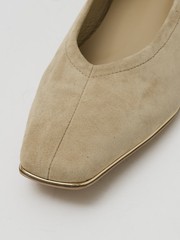 MATERIAL