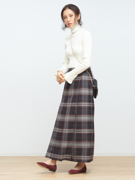 レザーローヒールパンプス