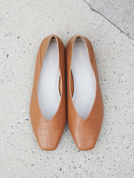 【WEB限定】Vカット2WAYフラットパンプス
