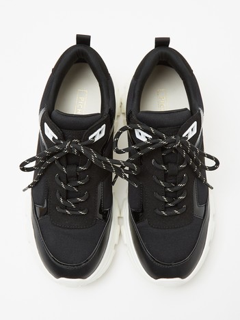 【最高スニーカー】ダッドスニーカー