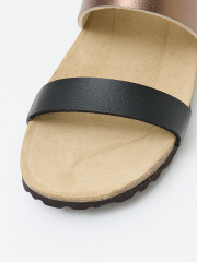 MATERIAL
