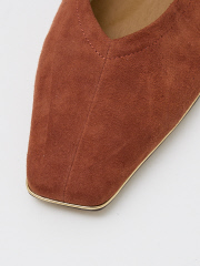 MATERIAL