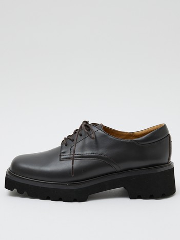 レースアップ厚底シューズ