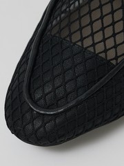 MATERIAL