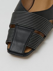 MATERIAL