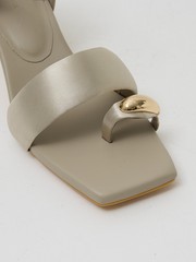 MATERIAL