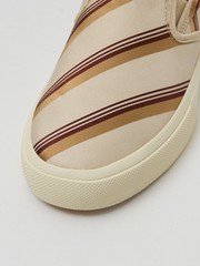 MATERIAL