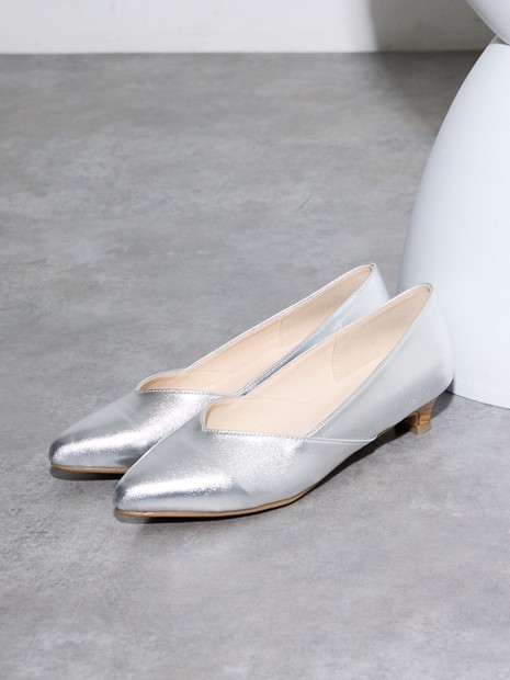 【販売店舗限定】Vカットパンプス