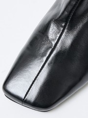 MATERIAL