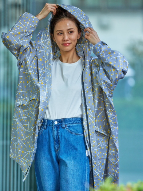 KiU×collex 袖付ポンチョ
