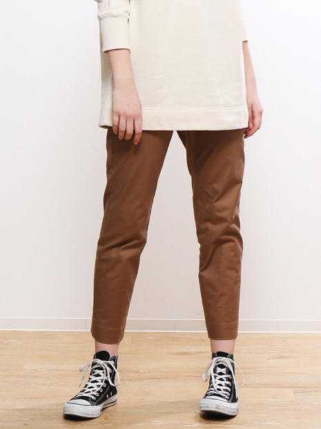 カルゼストレッチテーパードパンツ