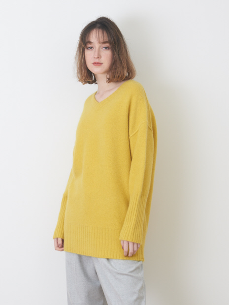 ヤクラクーンカシミアVネック