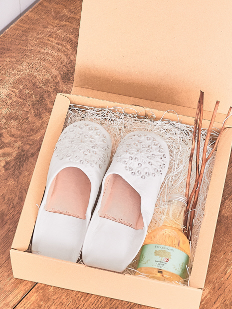■【ギフト専用商品】GIFT SET011《ワインコレクションディフューザー& スパンコールバブーシュ》
