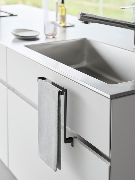 【tower】シンク下収納扉タオルハンガー 高さ20.5㎝