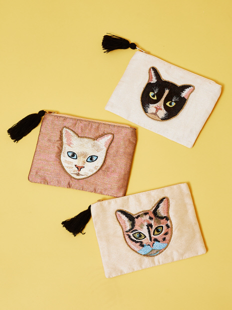 キャット刺繍 フラットポーチ