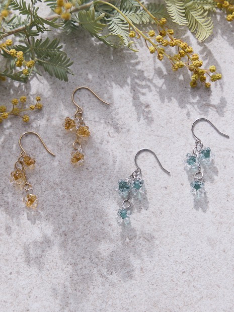 【HARIO Lampwork Factory】ピアス ひとふさのミモザ