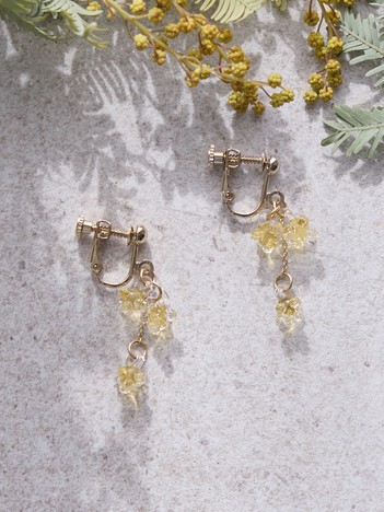 【HARIO Lampwork Factory】イヤリングひとふさのミモザ イエロー