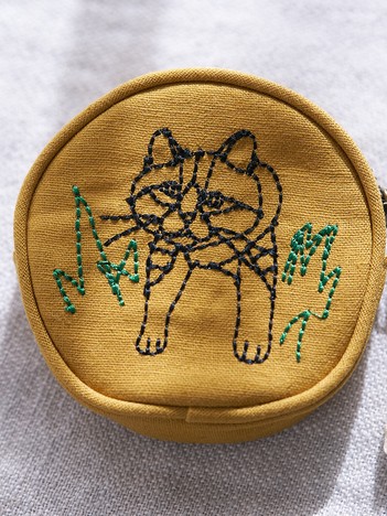 【＋HAyU fabric】サークルポーチ 猫 刺繍