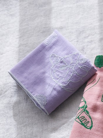【＋HAyU fabric】 ダブルガーゼ 猫刺繍ハンカチ 綿100%