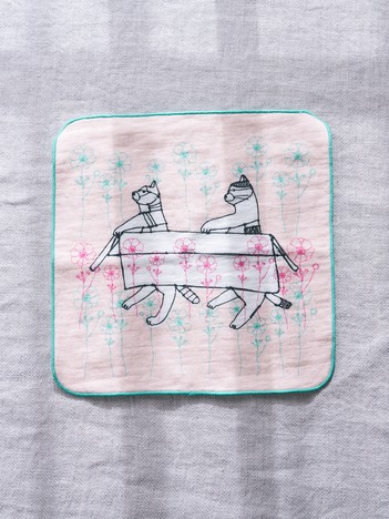 【＋HAyU fabric】猫柄 ガーゼタオルハンカチ 綿100%