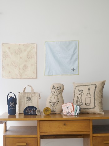 【＋HAyU fabric】 猫刺繍  クッションカバー 約45×45