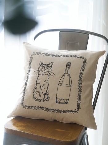 【＋HAyU fabric】 猫刺繍  クッションカバー 約45×45