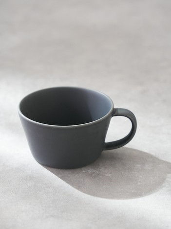 【SAKUZAN/サクザン】作山窯 Sara スープカップ チャコールグレー チャコールグレー 美濃焼 磁器 食洗機・電子レンジ対応