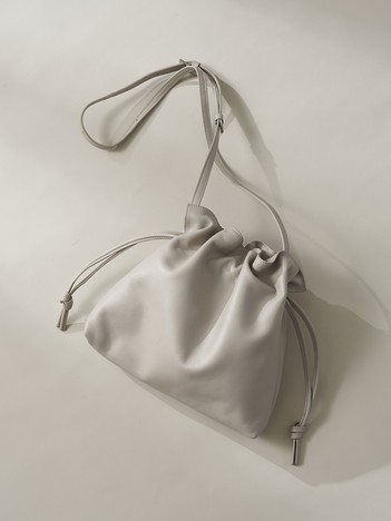 レザーキンチャクポシェット ショルダーバッグ