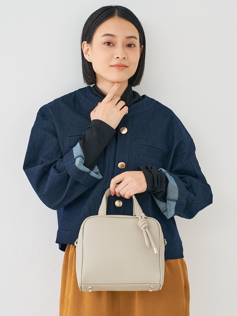 チャーム付き 2WAYキューブボストン