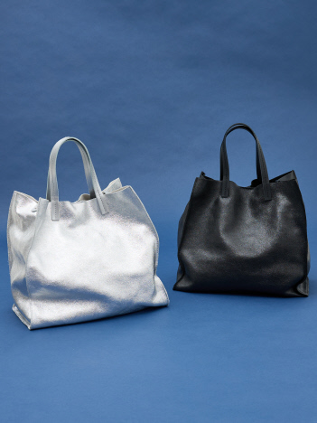 【WEB限定】【AULENTTI/オウレンティ】ポーチ付きトートバッグ