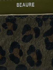 MATERIAL
