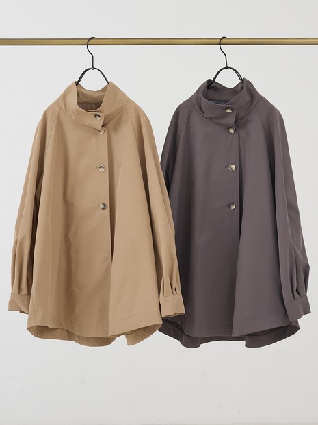 ハイネックフレアーコート