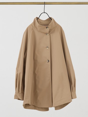 ハイネックフレアーコート