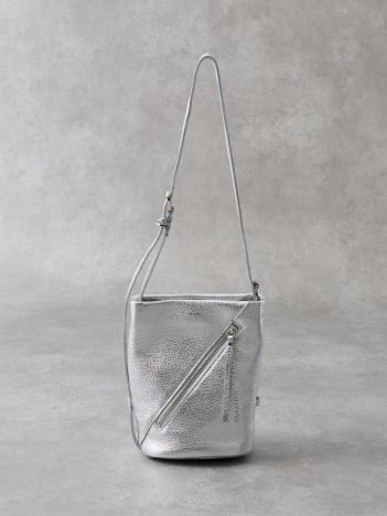 collex - 【WEB限定】【Beau're/ヴュレ】斜めZIP縦長 ショルダーバッグ【予約】