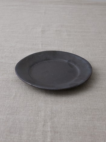 collex - 【馬場勝文陶工房】白磁マット・黒釉 リムプレート4.5寸