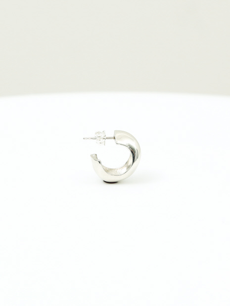 AGMES】SMALL CELIA HOOPS｜THE STORE by C' / ザ・ストア バイ シー