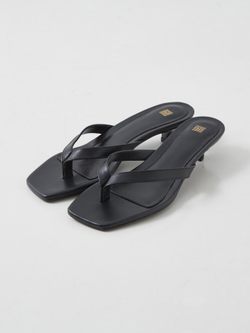THE STORE by C' - 【TOTEME】THE FLIP-FLOP HEEL BLACK/ブラックサンダル
