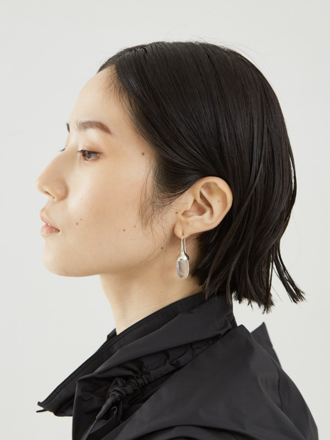 SOPHIE BUHAI】 Dripping Stone Earrings In Quartz／クォーツピアス