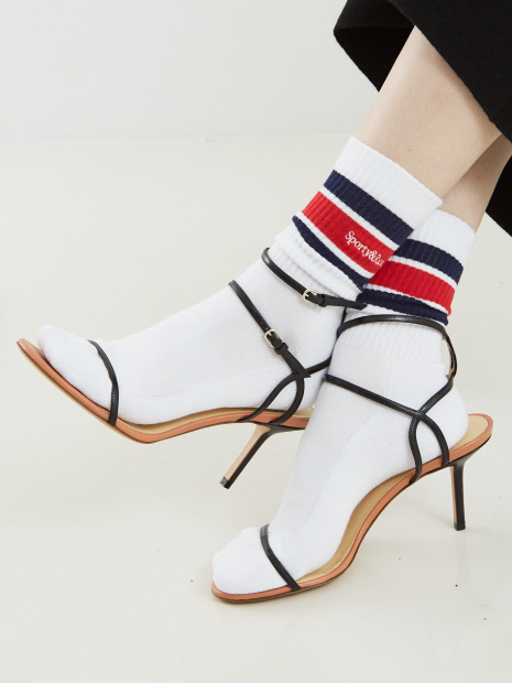 【Sporty&Rich】Serif Logo Striped Socks／ロゴ刺繍ストライプソックス