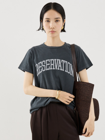 THE STORE by C' - 【REMI RELIEF】【別注】RESERVATIONロゴTシャツ
