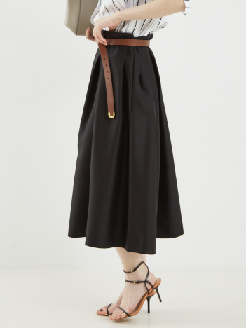 THE STORE by C' - 【TOTEME】Wool Silk Twinflower Skirt／ウールシルクフレアスカート