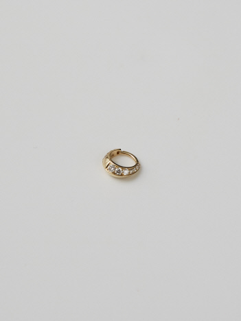 【LIZZIE MANDLER】Small Pave Crescent Hoop Right side Single／シングルピアス