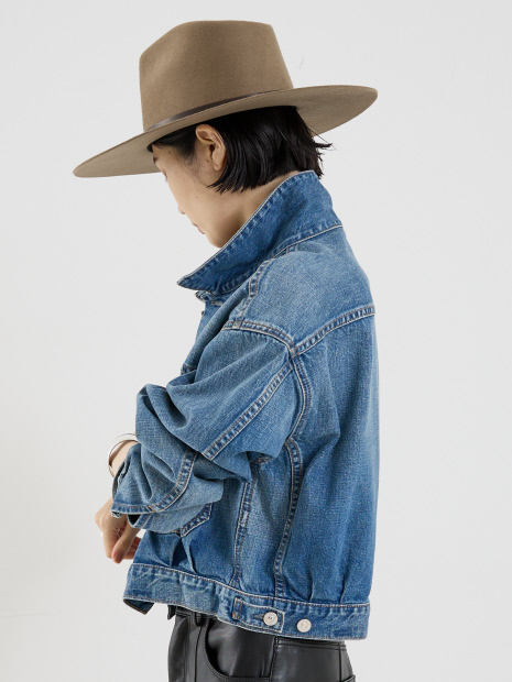 【Citizens of Humanity】Alma Jacket with Horsebit／デニムジャケット【予約】