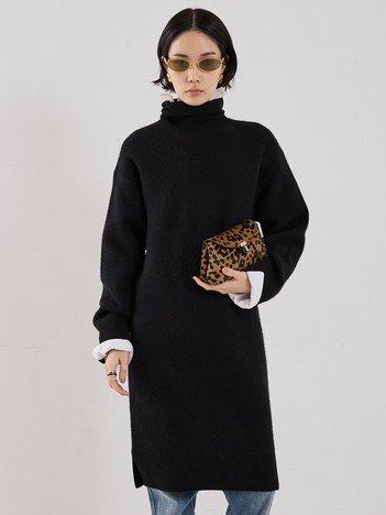 【TOTEME】BROAD TURTLENECK DRESS／タートルネックニットワンピース