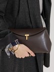 【TOTEME】T-Lock Clutch／クラッチバッグ